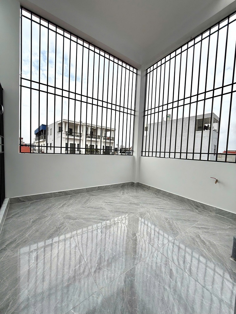 BÁN NHÀ PHỐ ĐỒNG HÒA, KIẾN AN – NHÀ MỚI, SÂN CỔNG RIÊNG, Ô TÔ ĐỖ CỬA